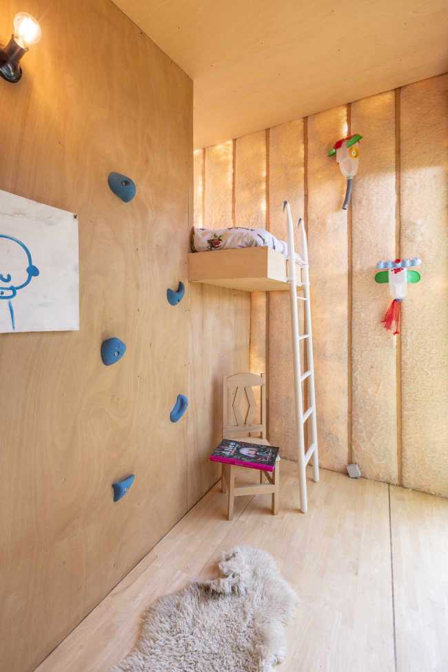 Minimal, smart, and sustainable: the concept of the nomadic architecture Tiny house Yurt